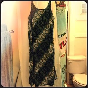 XL Bishop Street Hawaiian Dress, mid-calf Green